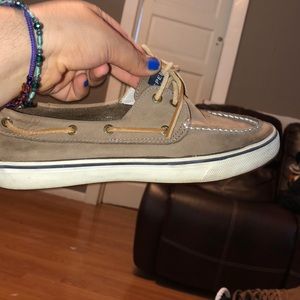 Brown sperrys